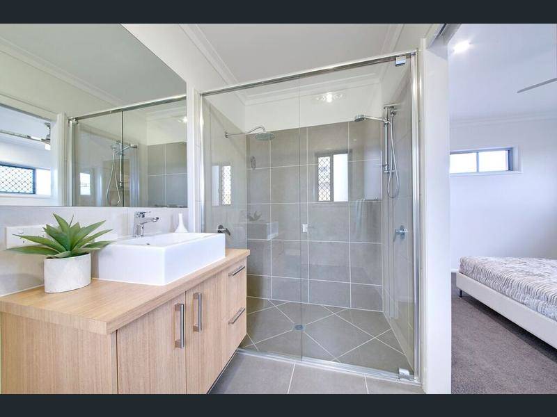 Glass Walls for Bathroom For Better Visibility